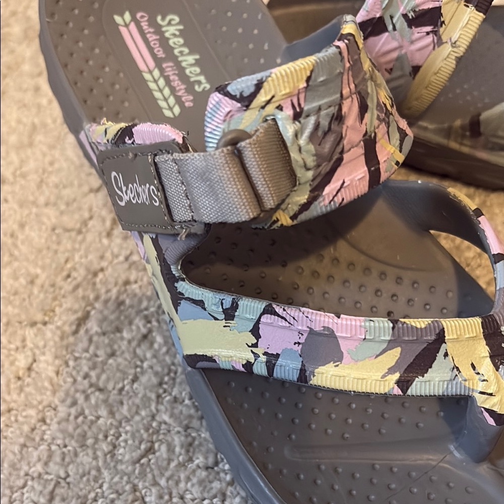 Skechers Size 8 Multicolor Outdoor thong Sandals - Picture 3 of 7